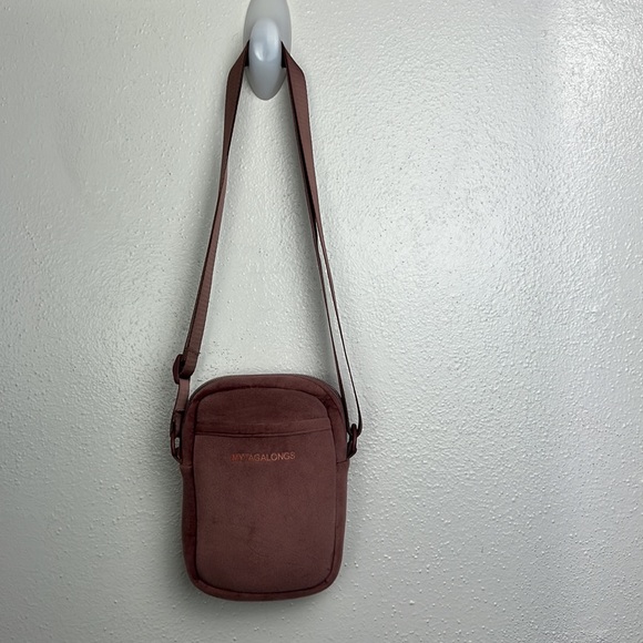 Mytagalongs  Mini Crossbody Bag Pink Desert Rose Zip Closure Soft Feel Neoprene - Picture 3 of 9